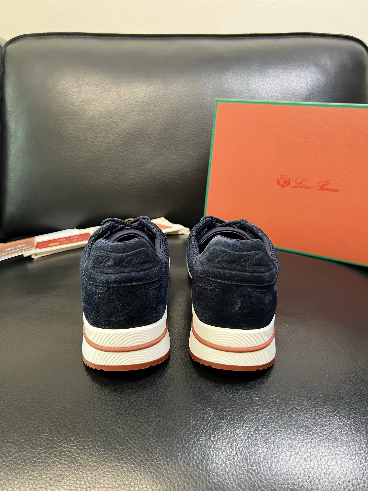 Men's shoes 💰740 Loro Men's shoes 💰iana High-quality top crafts Noyo Piana New product counter synchronized with original factory configuration, uppers imported from Italy cowhide fabric, high-quality splicing technology, soles: original soles specially provided by the original factory, exclusive movable molded soles super comfortable, original factory and single goods, welcome to compare, code number 39-44 (order 38 45 46)